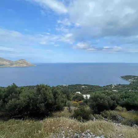 Tatil Evi Amerini's Stone Argilia